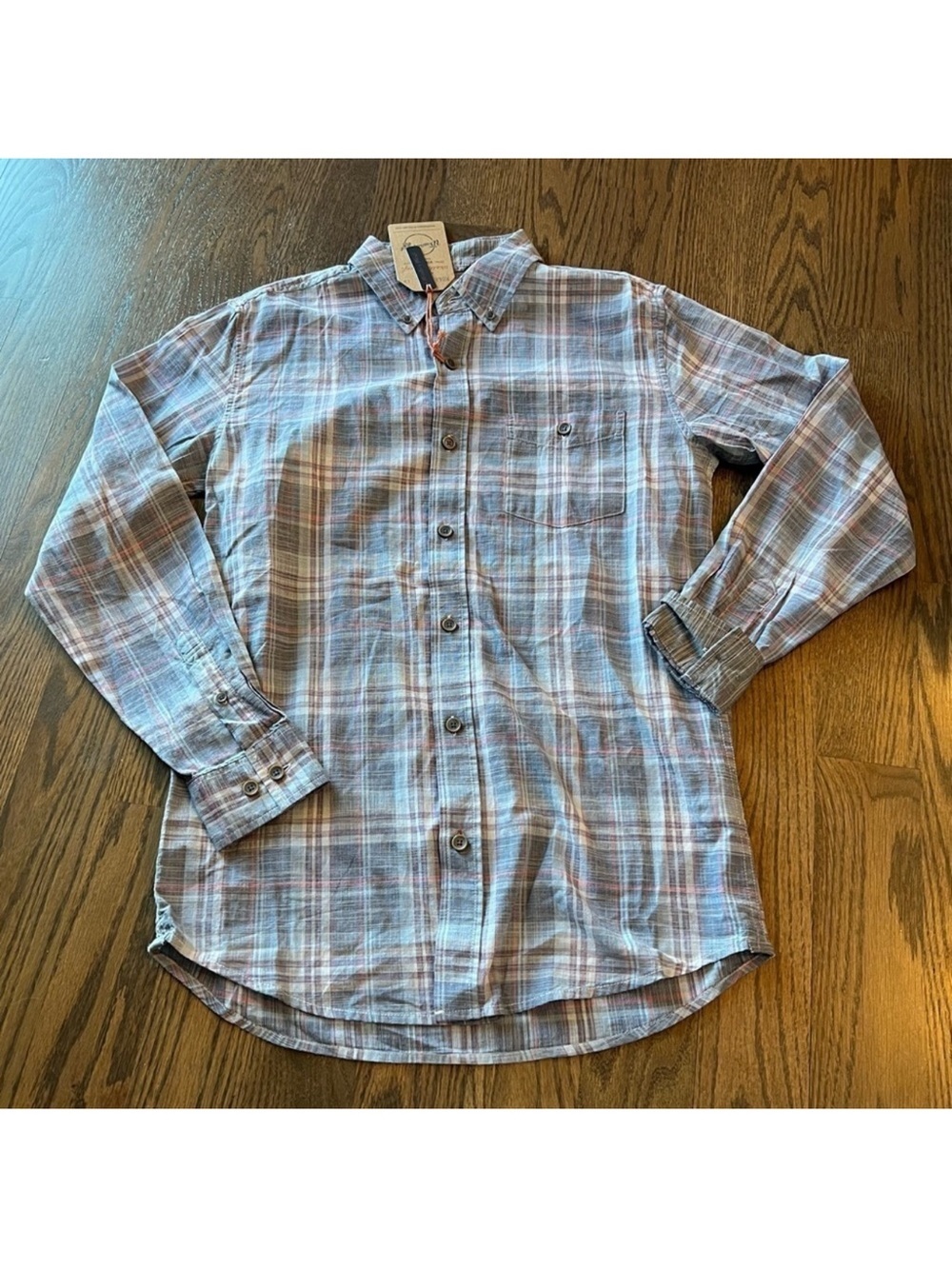 NWT Weatherproof men’s lightweight plaid long sleeve button up shirt size small